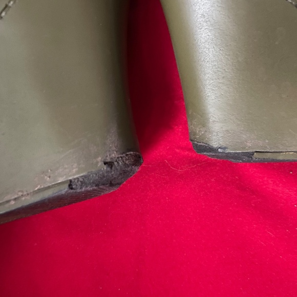 Vintage BCBG Mid-Calf Green Suede Wedge Boots With Zipper - Picture 9 of 15